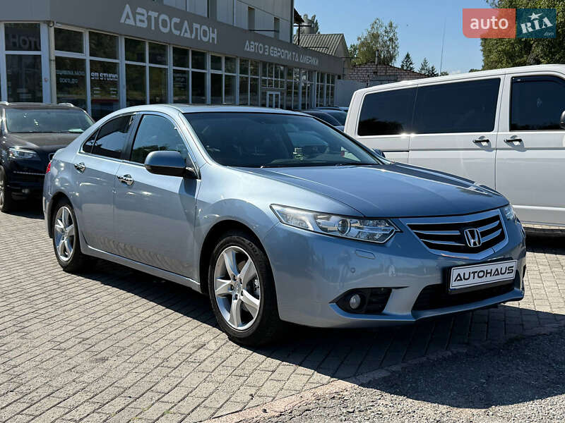 Седан Honda Accord 2011 в 