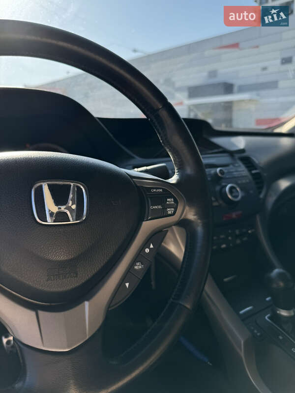 Седан Honda Accord 2008 в Львові