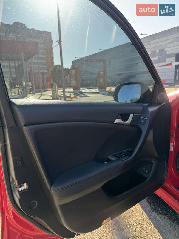 Седан Honda Accord 2008 в Львові