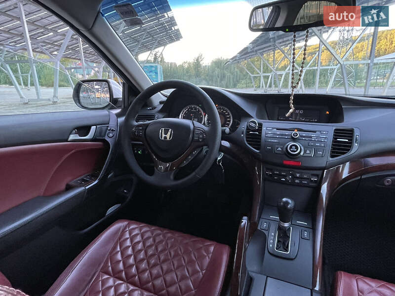 Седан Honda Accord 2008 в Львове