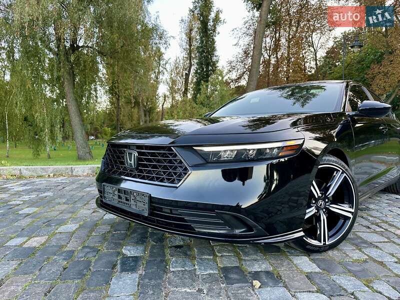 Седан Honda Accord 2023 в Киеве