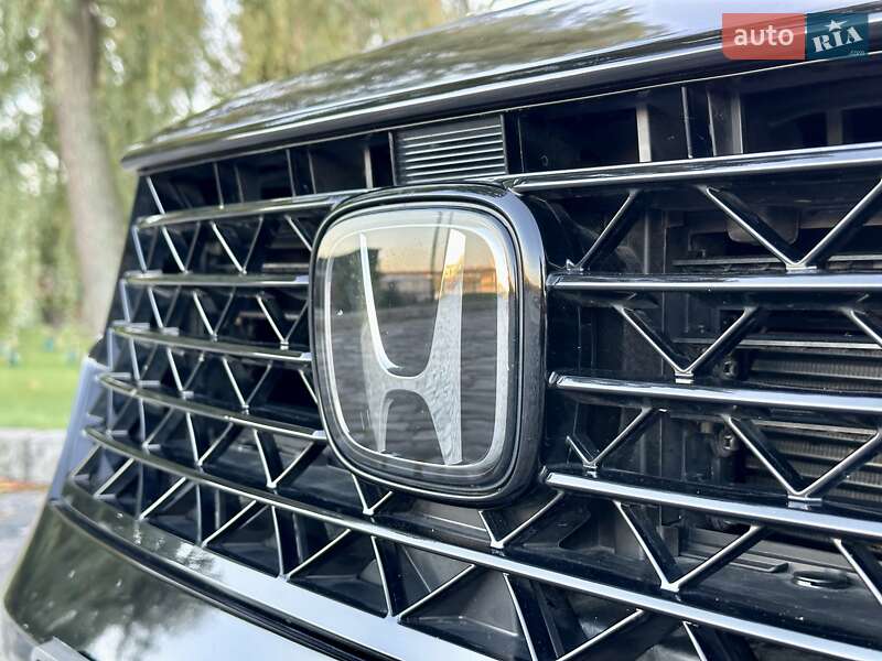 Седан Honda Accord 2023 в Киеве