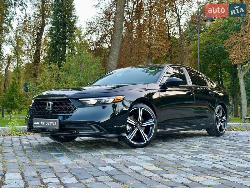 Седан Honda Accord 2023 в Киеве