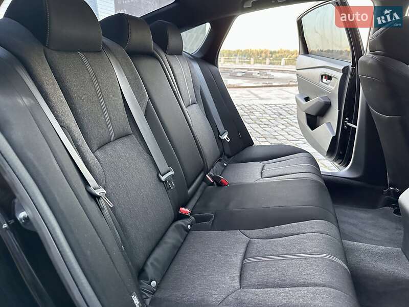 Седан Honda Accord 2023 в Киеве