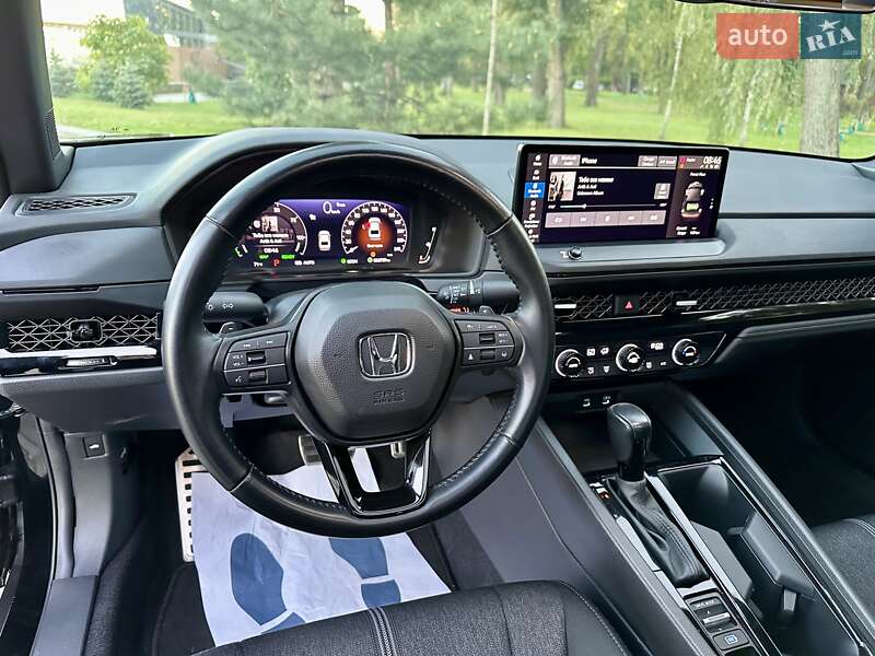 Седан Honda Accord 2023 в Киеве