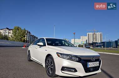 Седан Honda Accord 2018 в Киеве