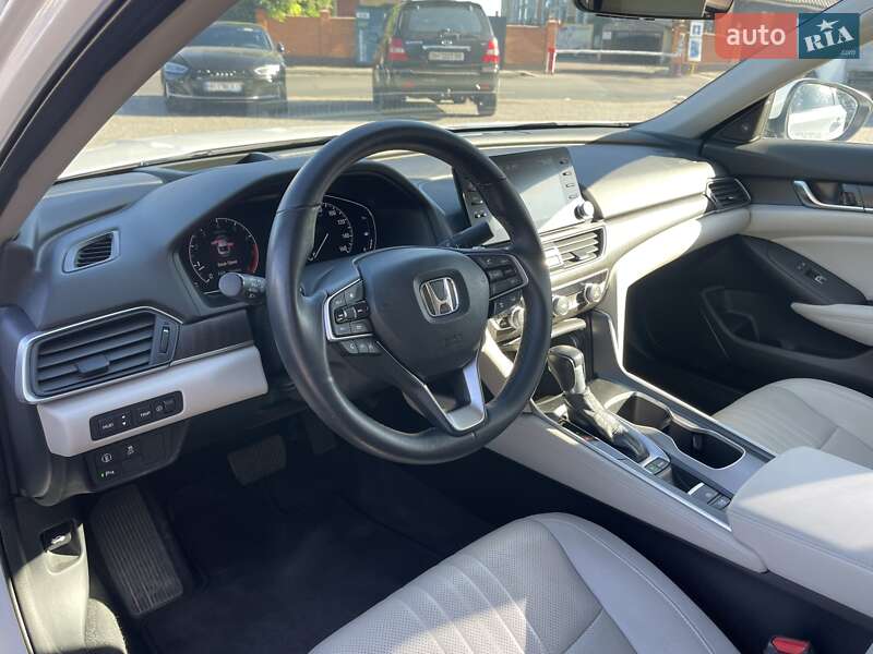 Седан Honda Accord 2018 в Одессе