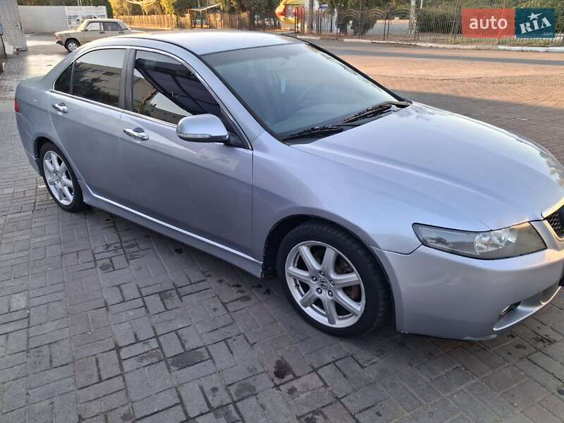 Седан Honda Accord 2004 в Черноморске