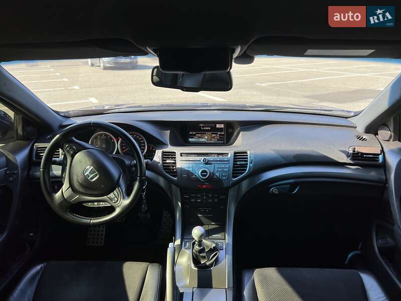 Седан Honda Accord 2012 в Києві