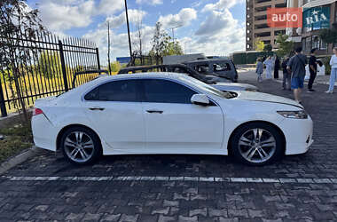 Седан Honda Accord 2011 в 