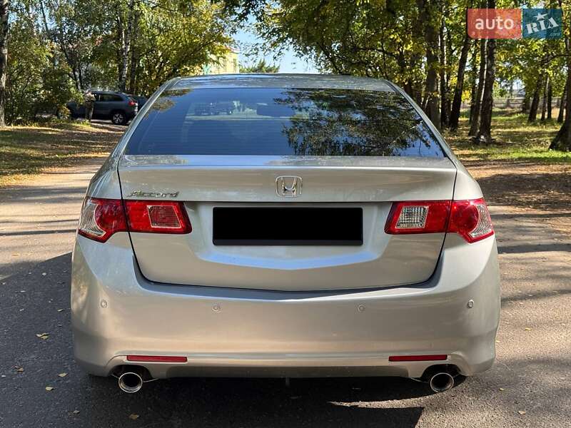 Седан Honda Accord 2011 в Ахтырке