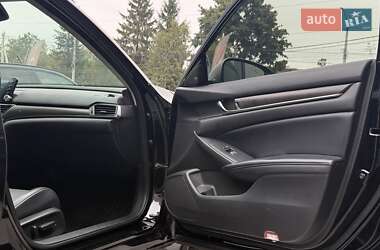 Седан Honda Accord 2018 в 