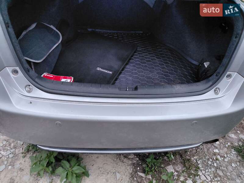 Седан Honda Accord 2013 в Сребном