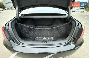 Седан Honda Accord 2013 в 