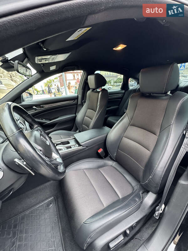 Седан Honda Accord 2018 в Одессе