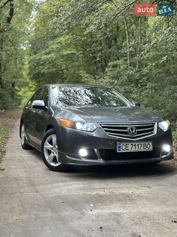 Седан Honda Accord 2008 в Чернівцях