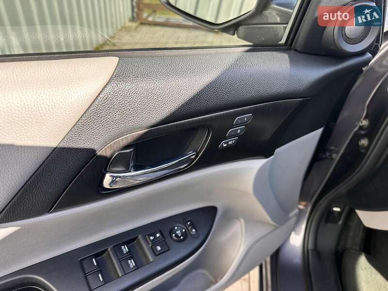 Седан Honda Accord 2015 в Запоріжжі