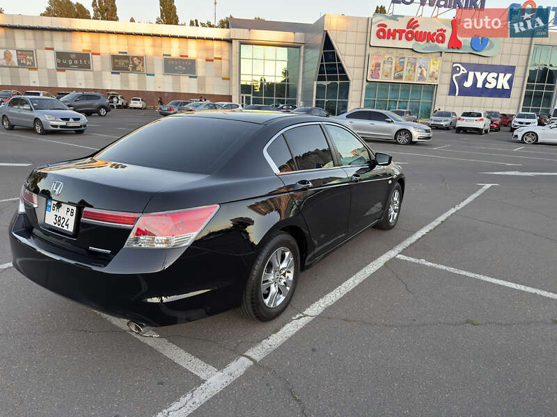 Седан Honda Accord 2012 в Одессе