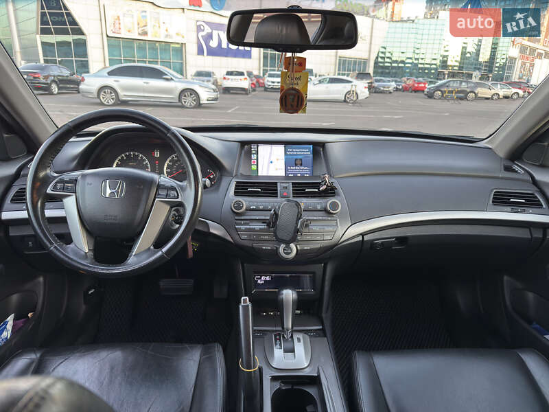 Седан Honda Accord 2012 в Одессе
