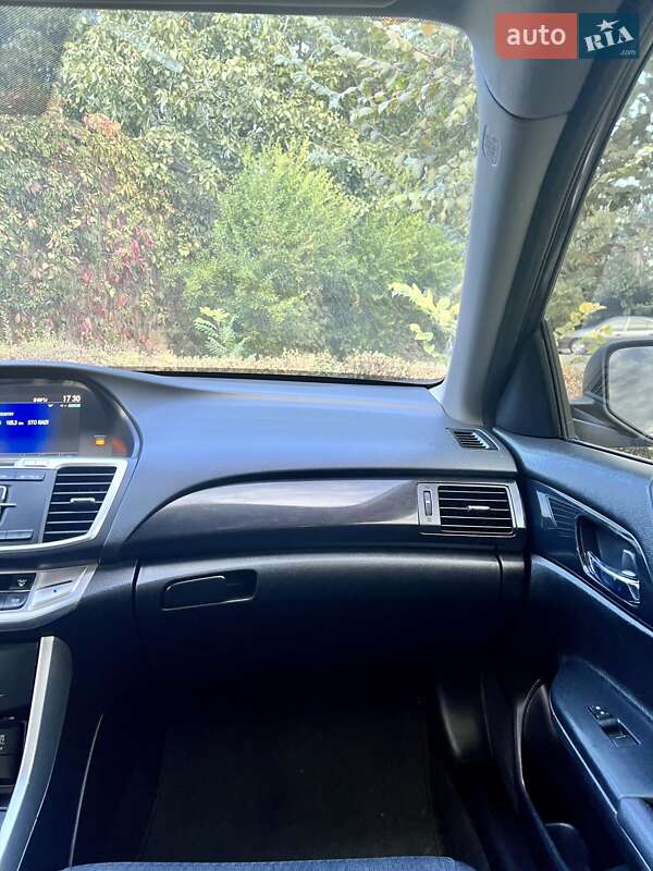 Седан Honda Accord 2014 в Одесі