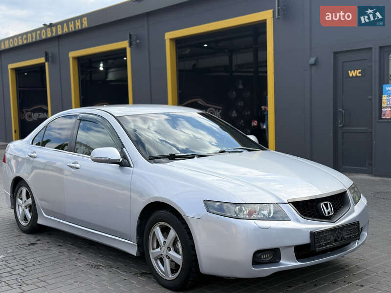Седан Honda Accord 2004 в Днепре