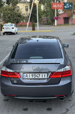 Седан Honda Accord 2014 в 