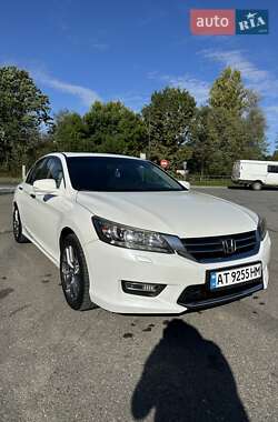 Седан Honda Accord 2013 в Ивано-Франковске