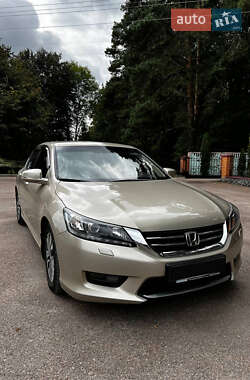 Седан Honda Accord 2013 в Житомире