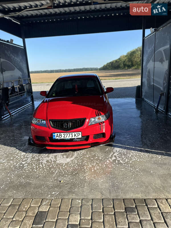 Седан Honda Accord 2004 в Виннице