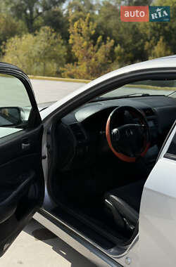 Универсал Honda Accord 2006 в 