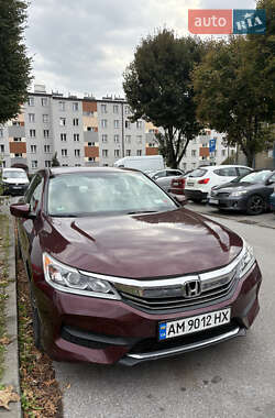 Седан Honda Accord 2017 в Киеве