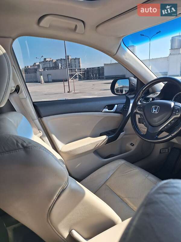 Седан Honda Accord 2011 в Києві фото 15 Седан Honda Accord 2011 в Києві