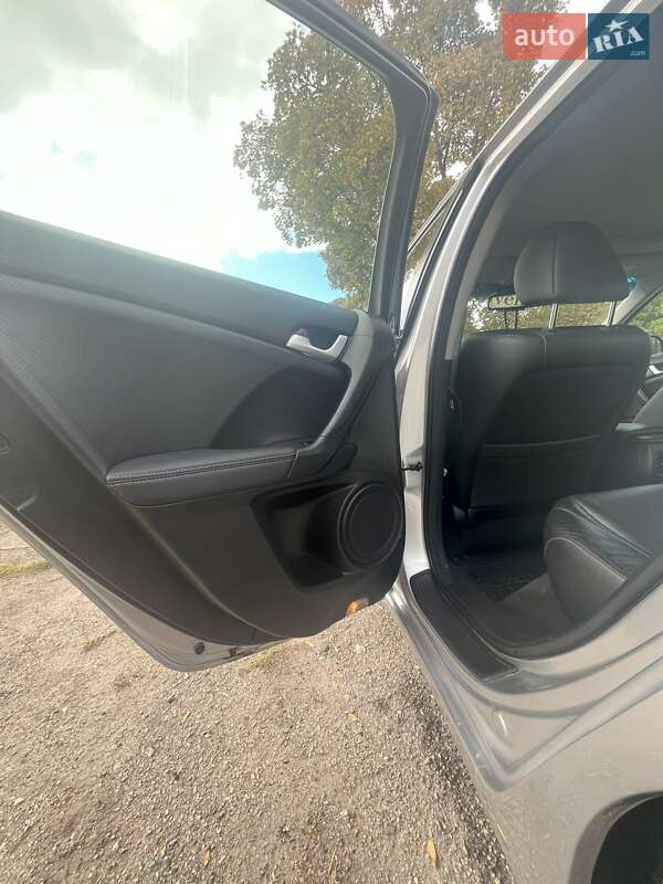 Седан Honda Accord 2011 в Запоріжжі