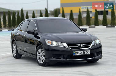 Седан Honda Accord 2014 в Звягелі