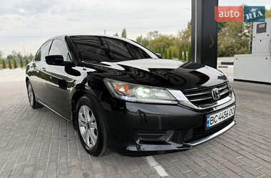 Седан Honda Accord 2014 в 