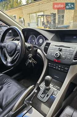 Седан Honda Accord 2010 в 