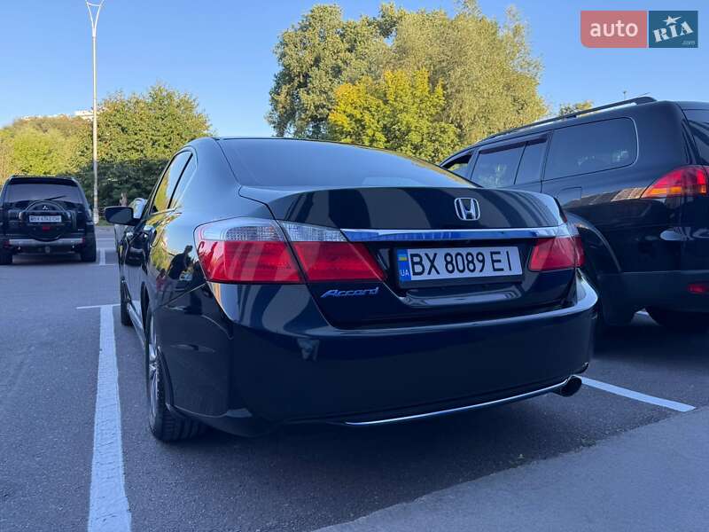 Седан Honda Accord 2014 в Хмельницькому фото 3 Седан Honda Accord 2014 в Хмельницькому