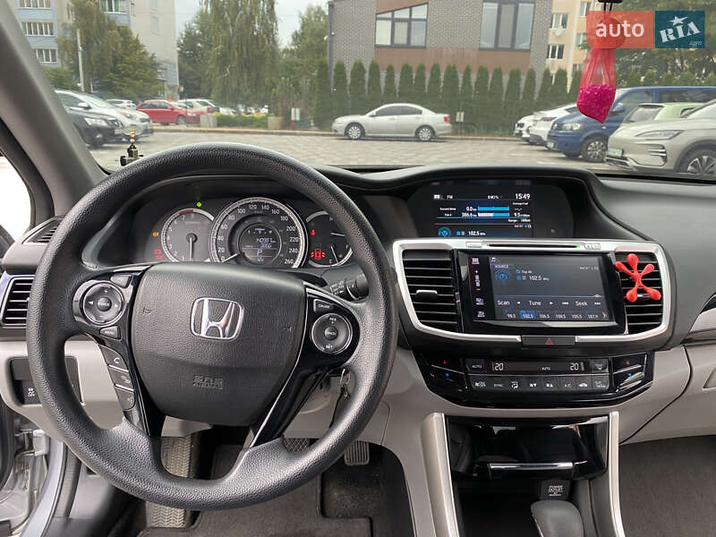 Седан Honda Accord 2017 в Києві