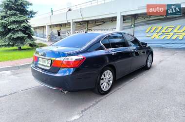 Седан Honda Accord 2015 в 
