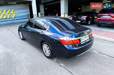Седан Honda Accord 2015 в 
