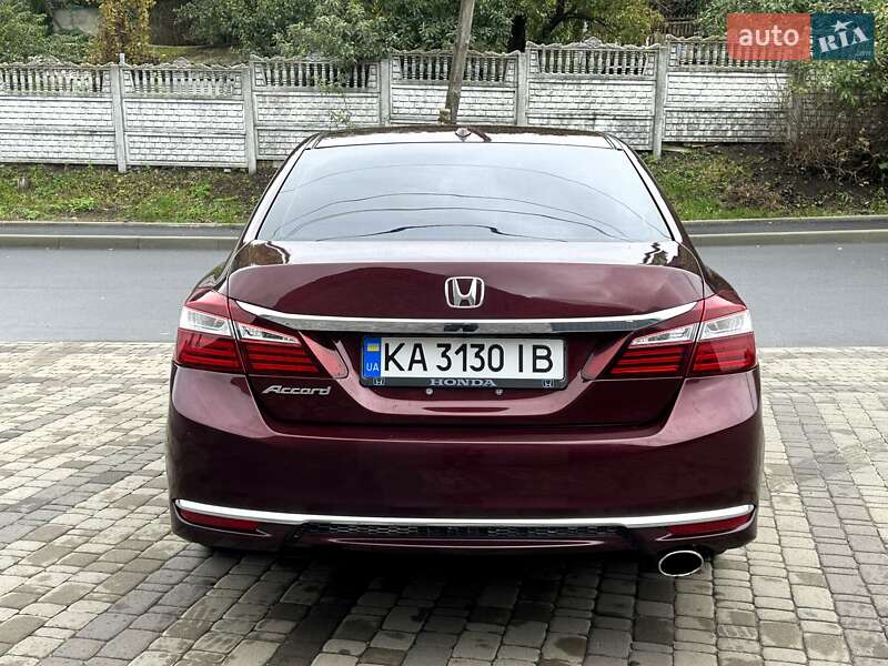 Седан Honda Accord 2017 в Киеве