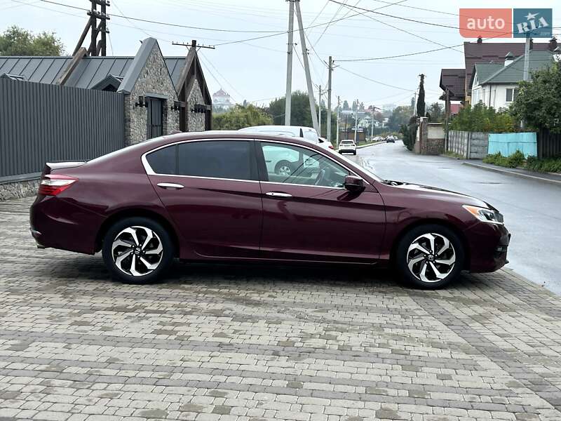 Седан Honda Accord 2017 в Киеве