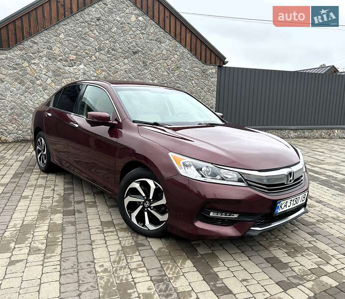 Седан Honda Accord 2017 в Киеве