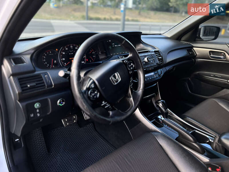 Седан Honda Accord 2016 в Днепре фото 28 Седан Honda Accord 2016 в Днепре