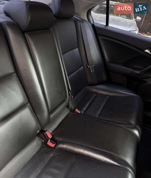 Седан Honda Accord 2010 в Полтаві