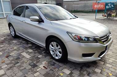 Седан Honda Accord 2013 в Тульчине