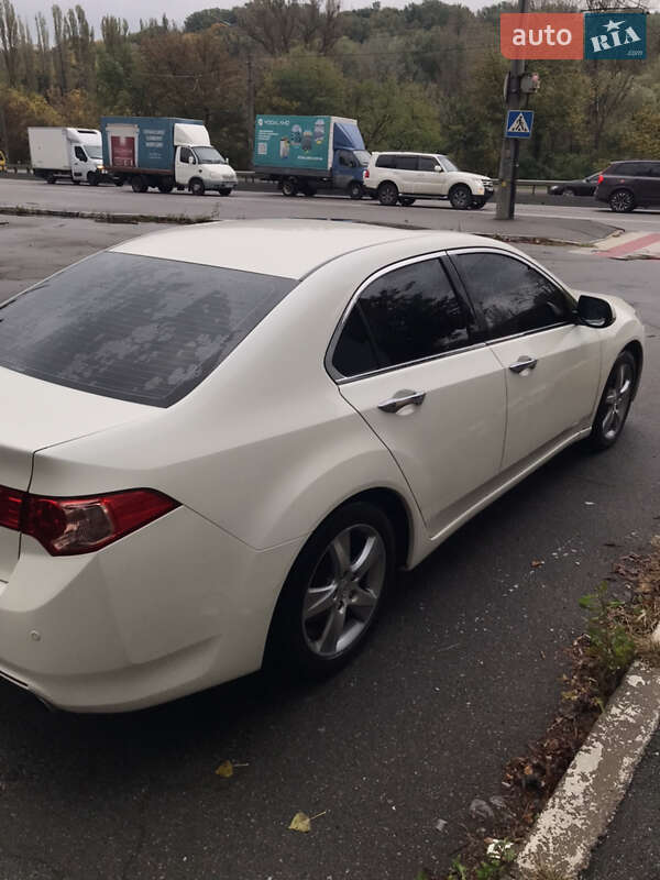 Седан Honda Accord 2011 в Киеве