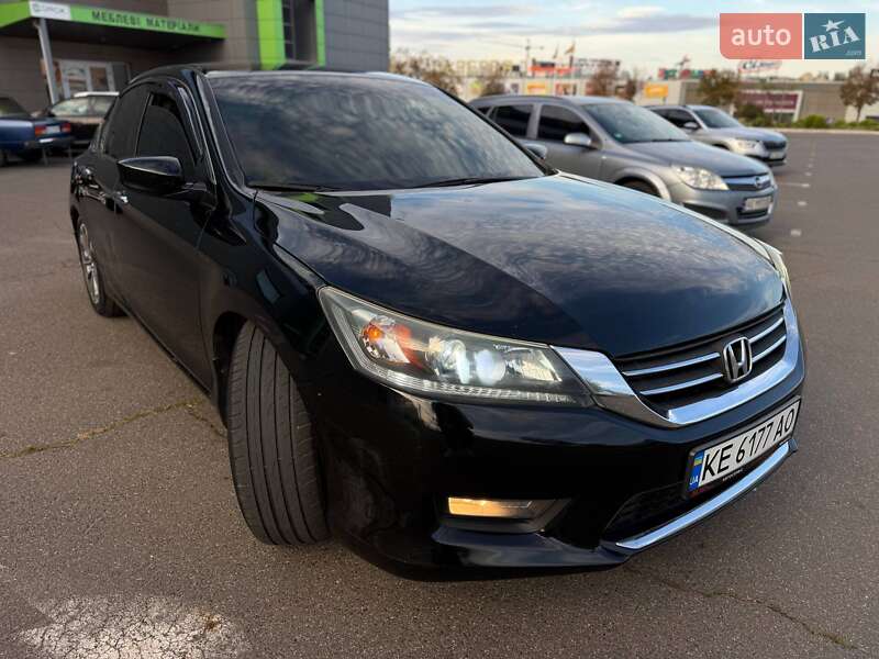 Седан Honda Accord 2015 в Кривому Розі