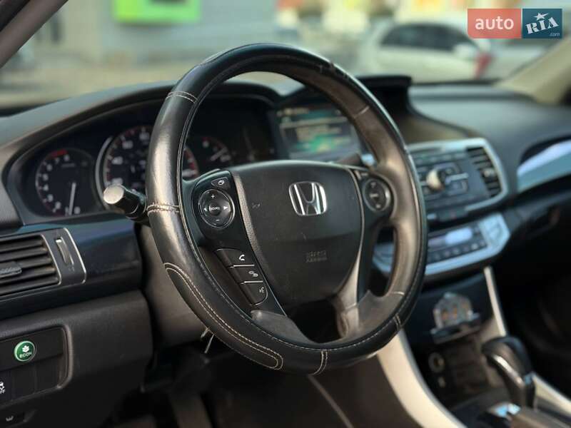 Седан Honda Accord 2015 в Кривому Розі