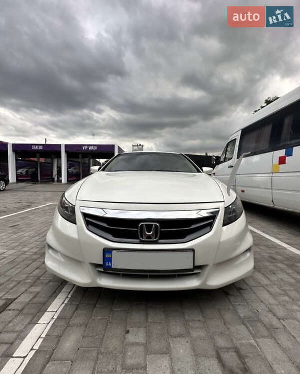 Купе Honda Accord 2012 в Рівному